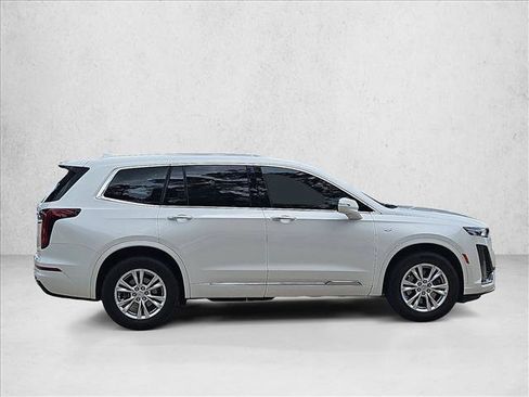 Used 2024 Cadillac XT6 Luxury FWD image 4