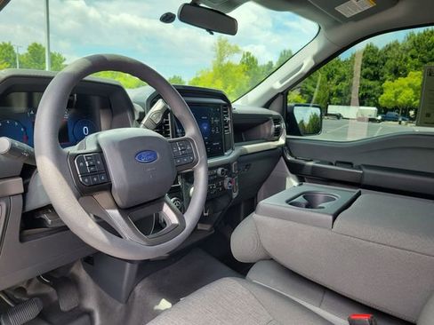Used 2025 Ford F150 XL RWD image 10