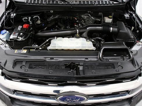 Used 2023 Ford Expedition Limited image 32