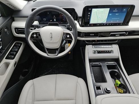 New 2026 Lincoln Aviator Reserve w/ Illumination Package image 4
