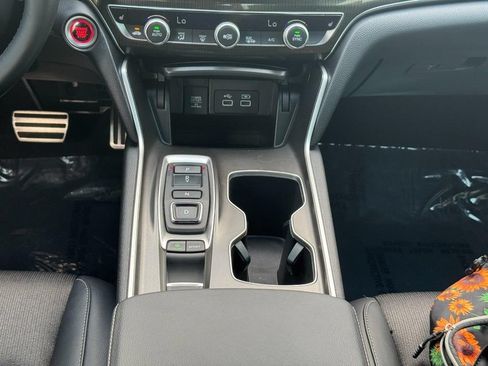 Used 2022 Honda Accord Sport image 18