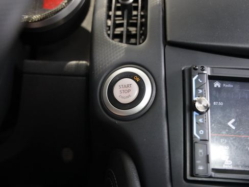 Used 2012 Nissan 370Z Coupe RWD image 24