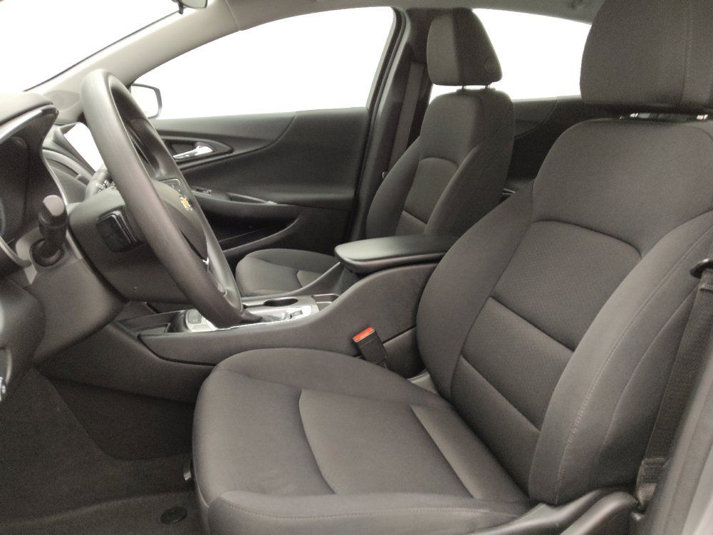 Used 2025 Chevrolet Malibu LS FWD image 17