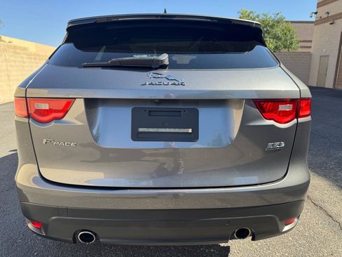 Used 2017 Jaguar F-PACE Prestige AWD/4WD image 7