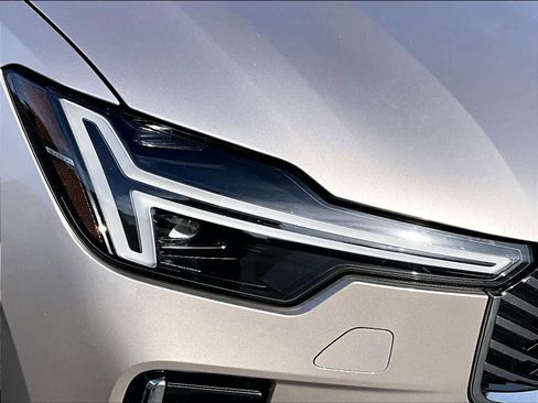 Used 2026 Volvo XC90 B5 Plus image 30