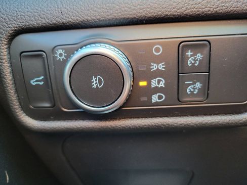 Used 2022 Ford Explorer Limited AWD/4WD image 25