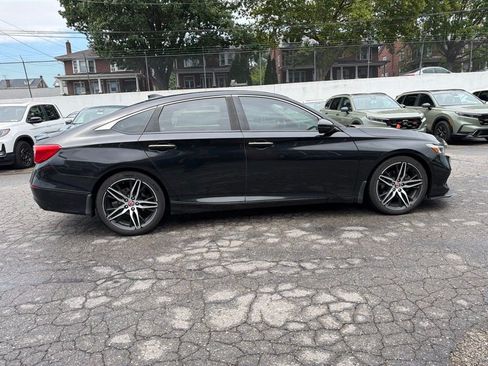 Used 2021 Honda Accord Touring image 7