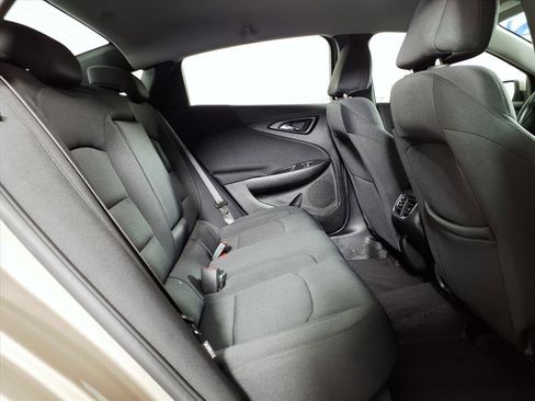 Used 2025 Chevrolet Malibu LT image 10