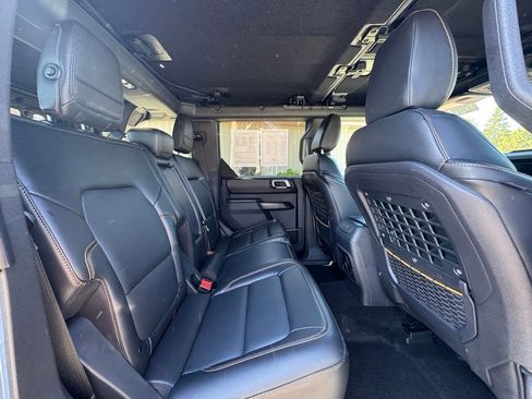 Used 2024 Ford Bronco Badlands AWD/4WD image 40