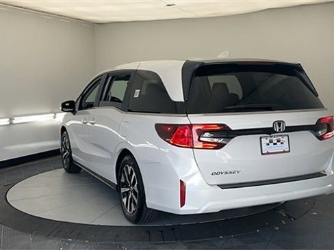 New 2026 Honda Odyssey EX-L image 9