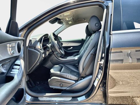 Used 2022 Mercedes-Benz GLC 300 image 10