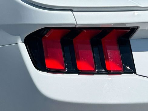 Used 2025 Ford Mustang GT Premium RWD image 11