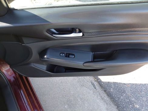 Used 2025 Nissan Altima 2.5 SV image 29