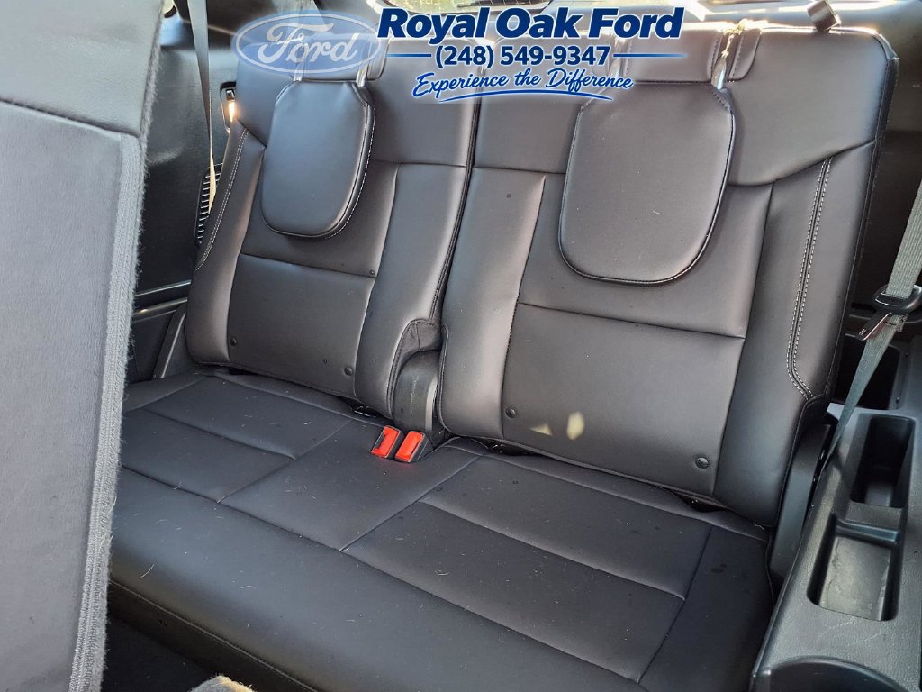 Certified 2023 Ford Explorer XLT w/ Equipment Group 202A AWD/4WD image 11