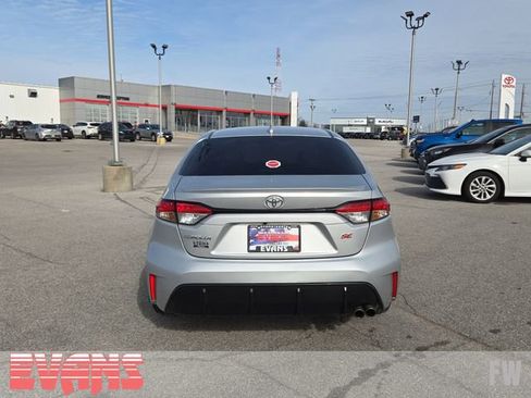 Used 2024 Toyota Corolla SE image 29