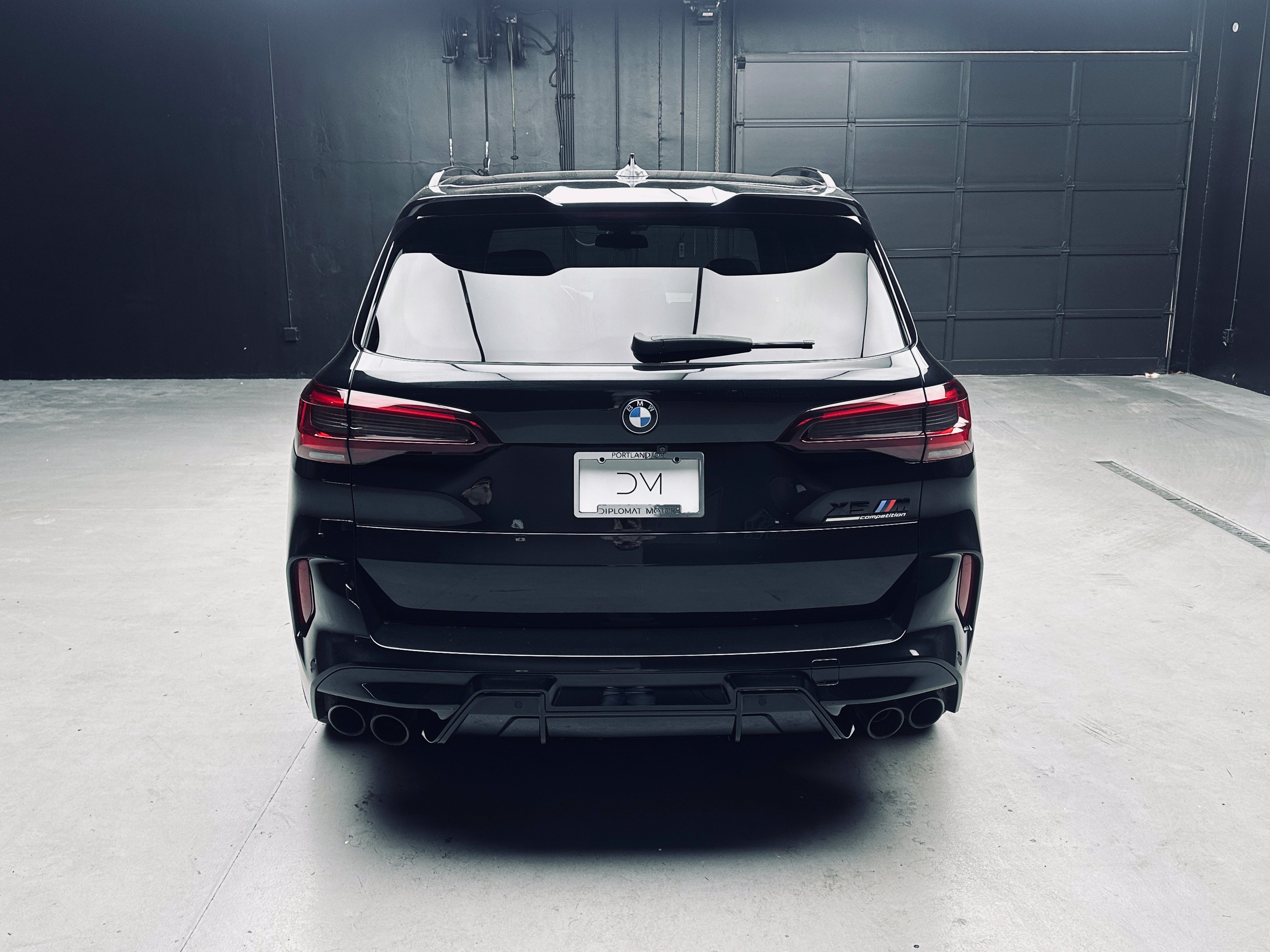 Used 2022 BMW X5 M w/ Competition Package AWD/4WD image 5