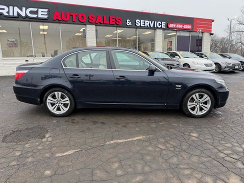 Used 2009 BMW 528i xDrive Sedan image 8