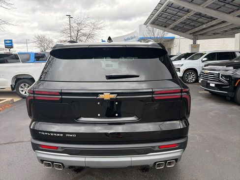 New 2026 Chevrolet Traverse LT image 4