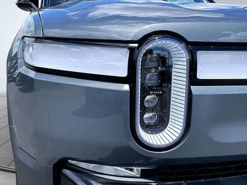 Used 2023 Rivian R1S Adventure AWD/4WD image 31