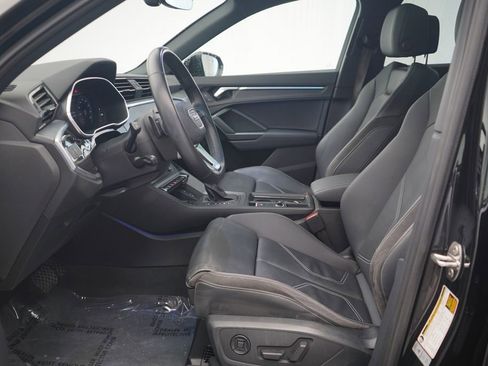 Used 2023 Audi Q3 2.0T Premium Plus w/ Premium Plus Package image 6