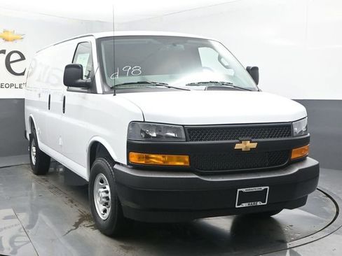 New 2026 Chevrolet Express 2500 image 30