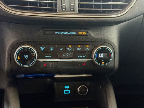 Used 2020 Ford Escape SE Sport FWD image 22