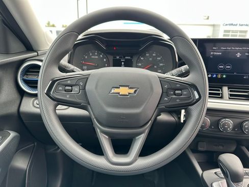 New 2026 Chevrolet Trax LS w/ LS Convenience Package image 24