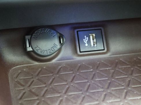 Used 2024 Toyota RAV4 Limited image 26