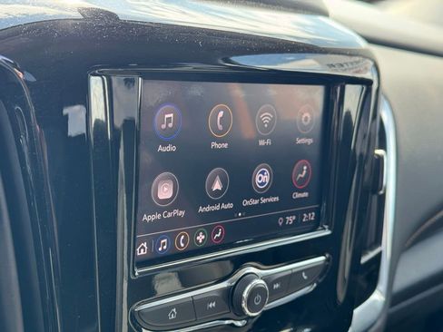 Used 2020 Chevrolet Traverse LS AWD/4WD image 2