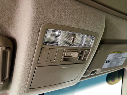 Used 2013 Toyota Highlander Limited image 22