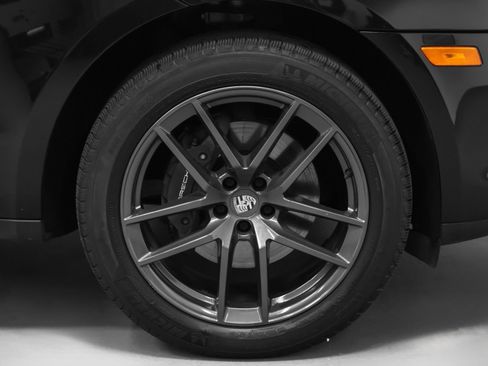 Certified 2023 Porsche Macan Turbo AWD/4WD image 16