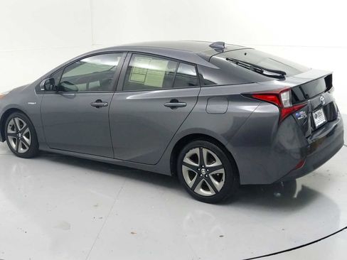 Used 2020 Toyota Prius XLE image 7