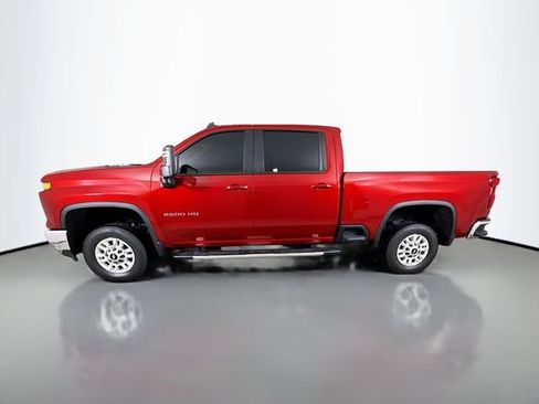 Used 2024 Chevrolet Silverado 2500 LT w/ Convenience Package image 5