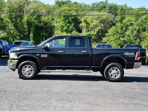 Used 2018 RAM 2500 Laramie w/ Snow Chief Group AWD/4WD image 6