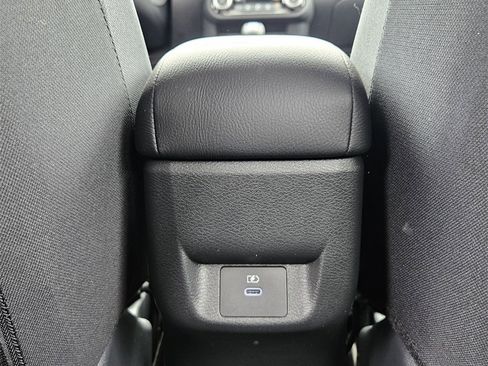 New 2025 Nissan Versa SR w/ Trunk Package image 16