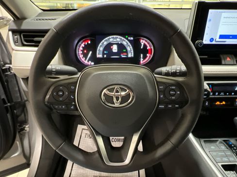 Used 2023 Toyota RAV4 XLE w/ Convenience Package AWD/4WD image 22
