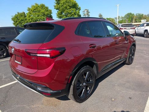 Used 2022 Buick Envision Essence w/ Sport Touring Package FWD image 8