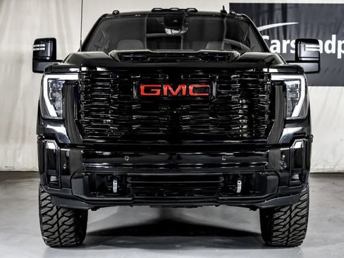 Used 2025 GMC Sierra 3500 Denali w/ Denali Reserve Package AWD/4WD image 3