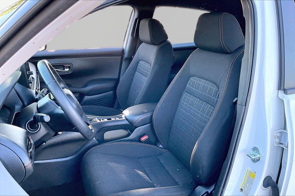 Used 2024 Honda HR-V Sport image 17