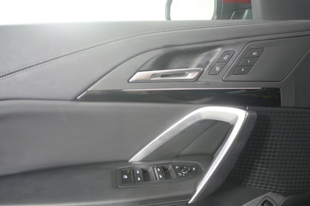 Certified 2026 BMW X1 xDrive28i AWD/4WD image 9