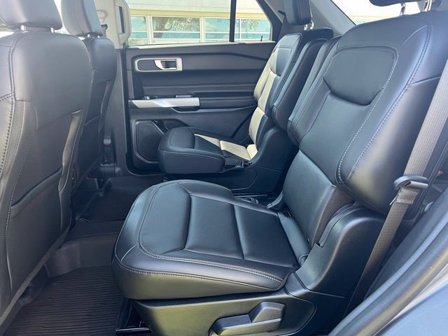 Used 2023 Ford Explorer XLT w/ Equipment Group 202A AWD/4WD image 21
