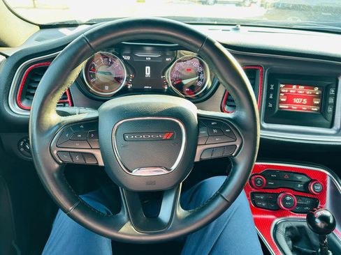 Used 2017 Dodge Challenger R/T RWD image 19