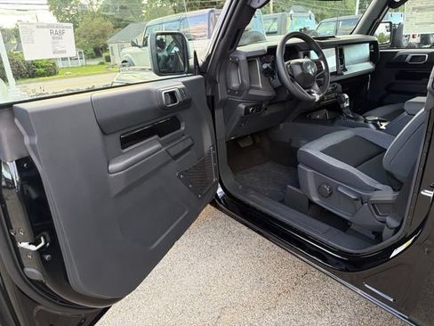 New 2026 Ford Bronco 2-Door AWD/4WD image 7