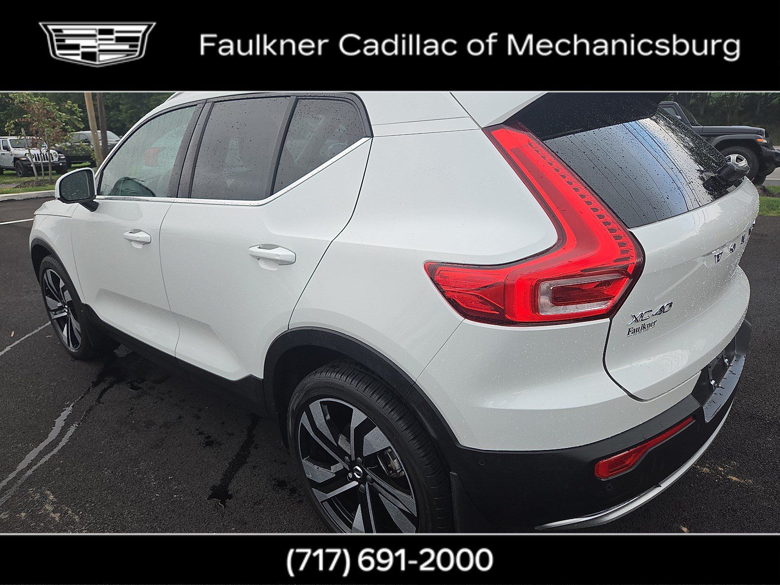 Used 2024 Volvo XC40 B5 Plus w/ Protection Package Premier AWD/4WD image 11