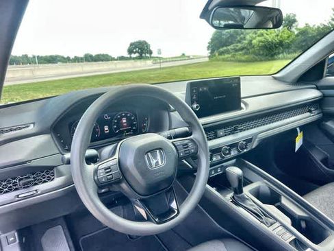 Used 2026 Honda Accord LX image 15