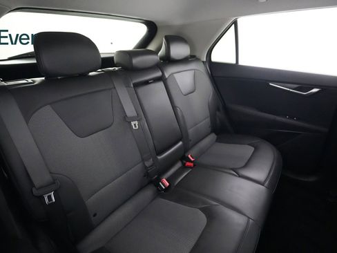 Used 2024 Kia Niro Wind w/ Wind Preserve Package FWD image 5