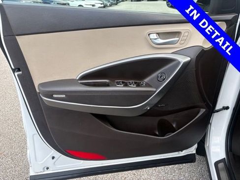 Used 2017 Hyundai Santa Fe Sport w/ 2.4L Tech Package 04 AWD/4WD image 16