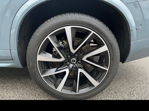 Used 2023 Volvo XC90 B5 Plus AWD/4WD image 15