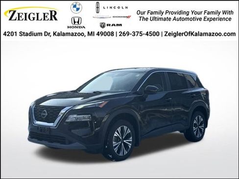 Used 2023 Nissan Rogue SV image 1