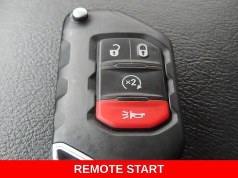 Used 2025 Jeep Wrangler Willys image 38